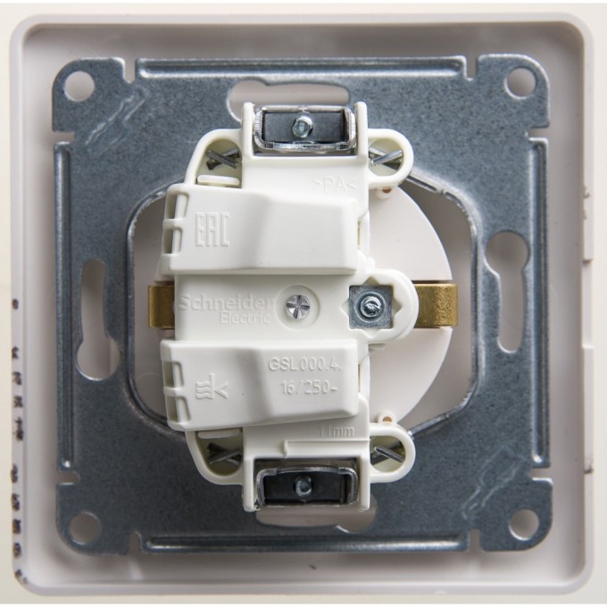 Розетка SCHNEIDER ELECTRIC GLOSSA с заземлением, со шторкой, с крышкой, в сборе, перламутр GSL000646 Розетка SCHNEIDER ELECTRIC GLOSSA с заземлением, со шторкой, с крышкой, в сборе, перламутр GSL000646